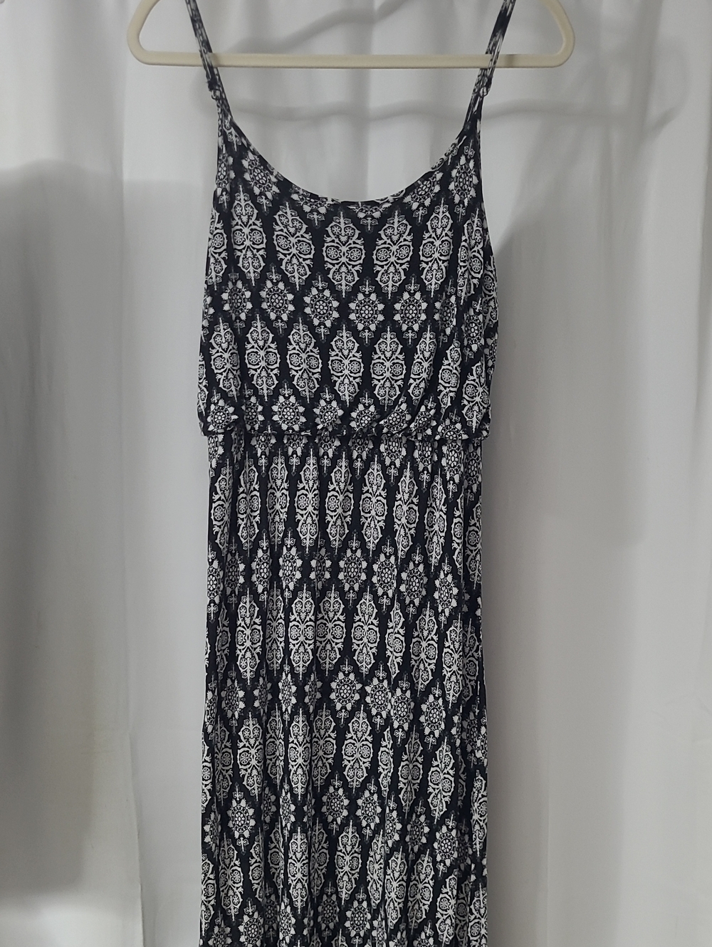 Wet Seal Black & White Medallion Pattern Boho Maxi Dress